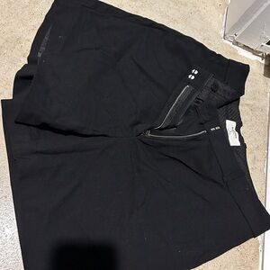 ARITZIA Babaton shorts